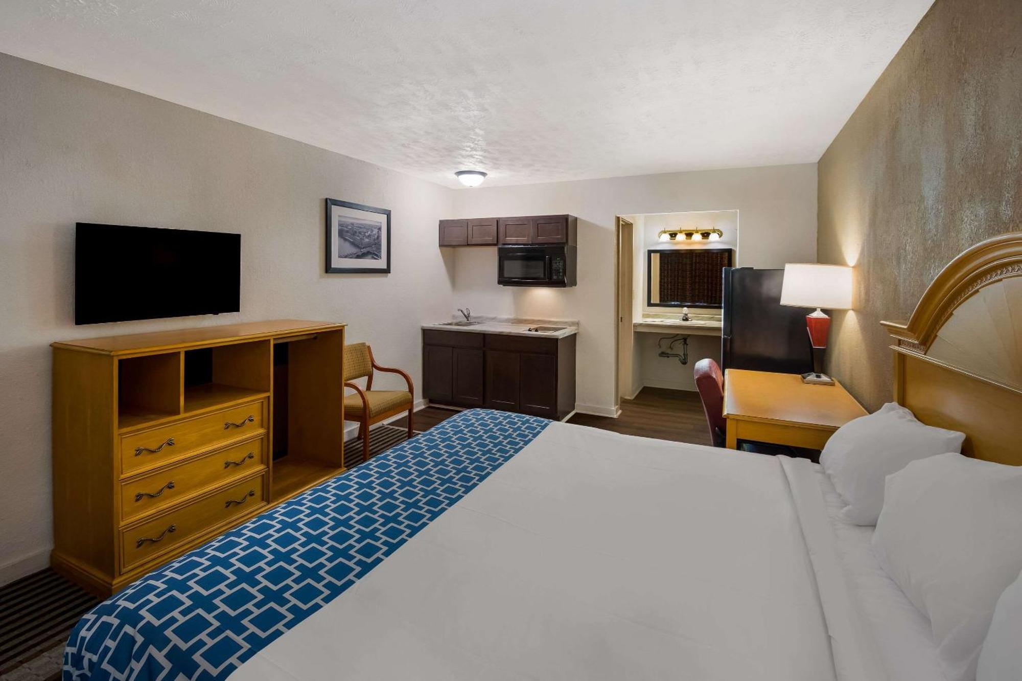 Suburban Hotel